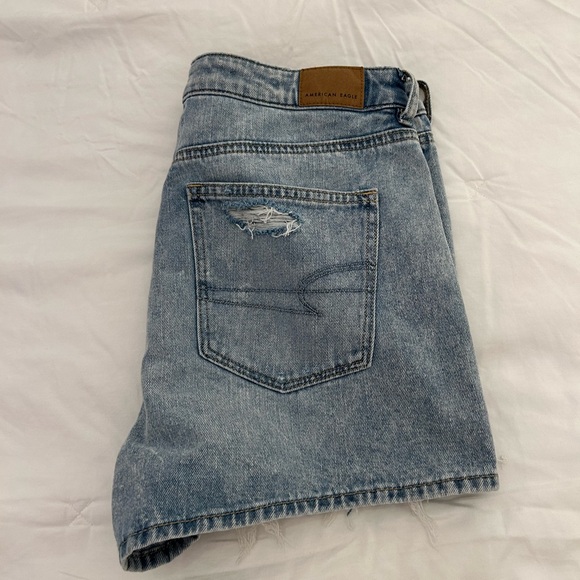 American Eagle Outfitters Light Blue Distressed Jean Shorts - Picture 2 of 3